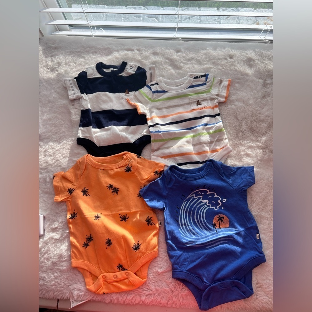 Baby Gap Boy Organically Grown Cotton Bundle size 0-3 Months